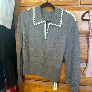 NWT Commense Contrast Trim V-Neck Sweater Sz. S